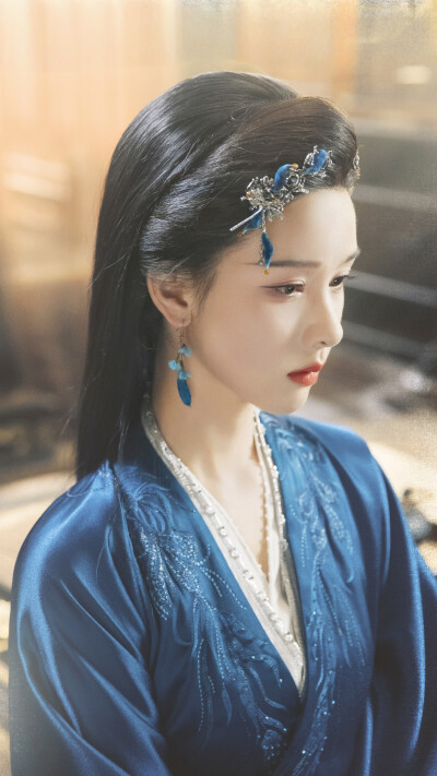 月鳞绮纪 陈都灵∣雾妄言