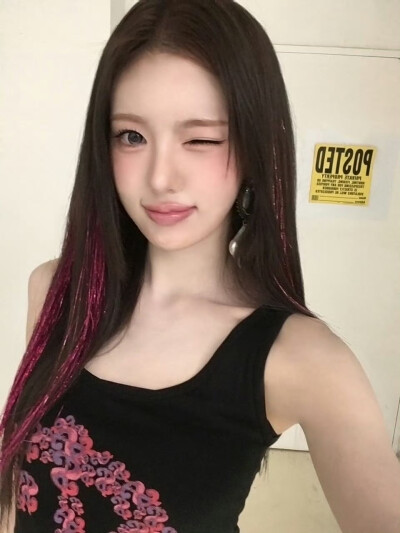 kiiikiii Sui李守彬