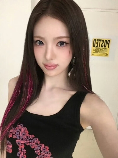 kiiikiii Sui李守彬