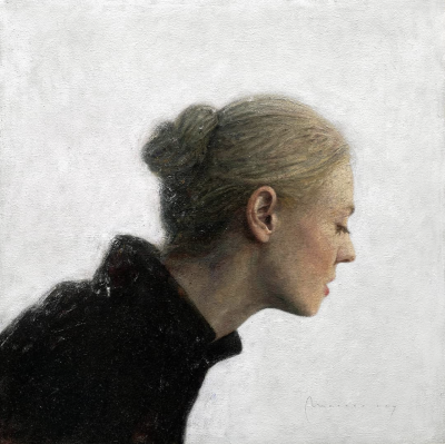 马科斯·雷伊（西班牙）是一位自学成才的现实主义／超现实主义画家，其作品融合细致的人像描写与象征性意象，以及对光线、质感与瞬间情绪的敏锐刻画。