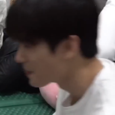 听说你有老公了但是我想告诉你你是个优秀的女孩值得有两个老公