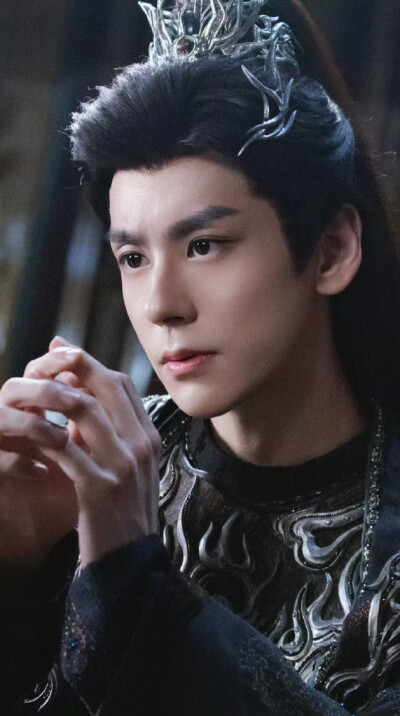 魏哲鸣《白日提灯》晏柯