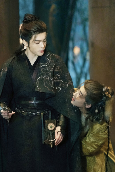 月鳞绮纪 武拾光、鼬尺