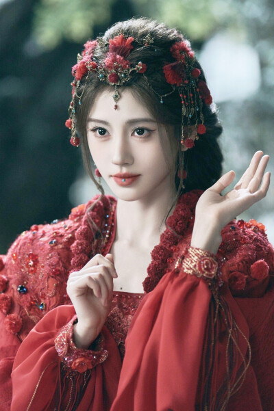 月鳞绮纪 鞠婧祎∣地珠