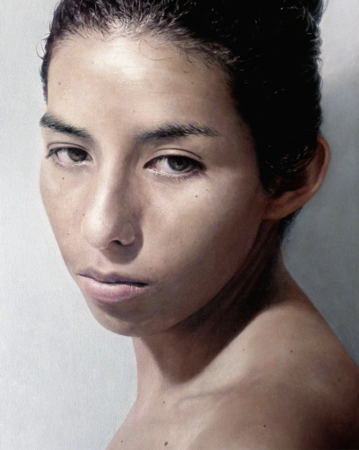 马科斯·雷伊（西班牙）是一位自学成才的现实主义／超现实主义画家，其作品融合细致的人像描写与象征性意象，以及对光线、质感与瞬间情绪的敏锐刻画。