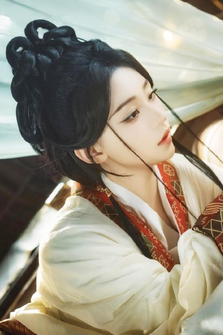 蔻蔻 胡亦瑶∣蔻蔻