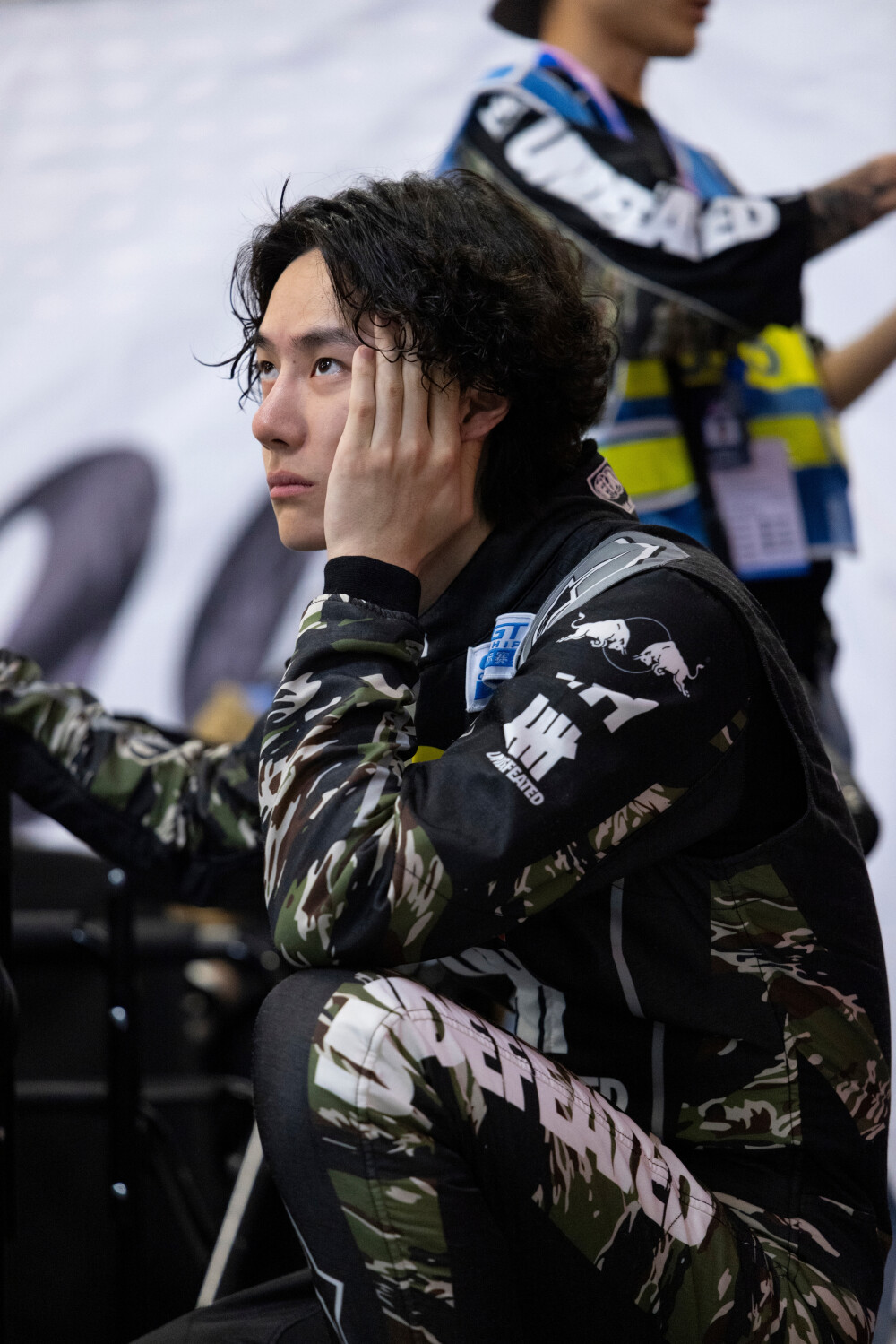 YIBO-OFFICIAL：
#85RACING#
「比赛日 DAY 2」
掌控节奏，疾驰有度，进无止境！
85号车组在2026 CHINA GT揭幕战顺利完赛，下次再赛！@王一博·YIBO ​​​