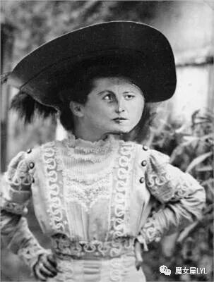 Remedios Varo Uranga 雷梅迪奥斯 瓦若 乌兰加 ​​​