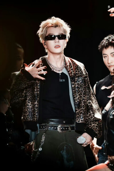 王栎鑫260411 深圳 青春限定派
