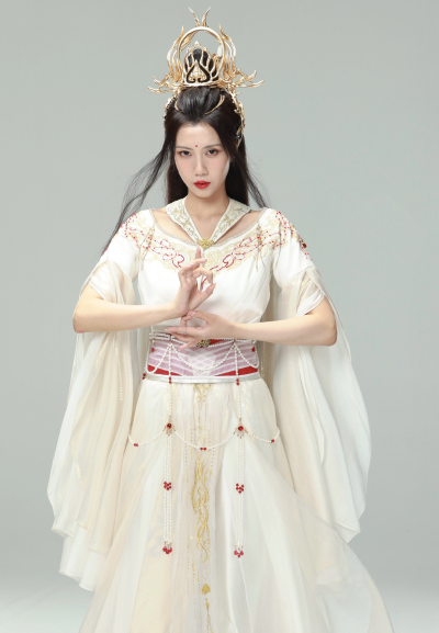 浮世仙衣不染尘