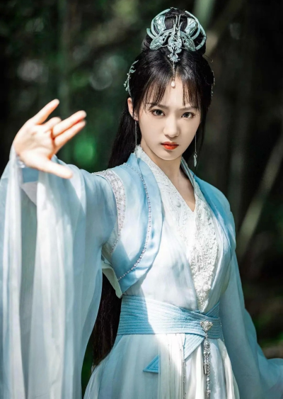 浮世仙衣不染尘