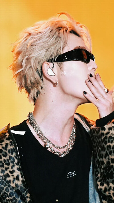 王栎鑫260411 深圳 青春限定派
