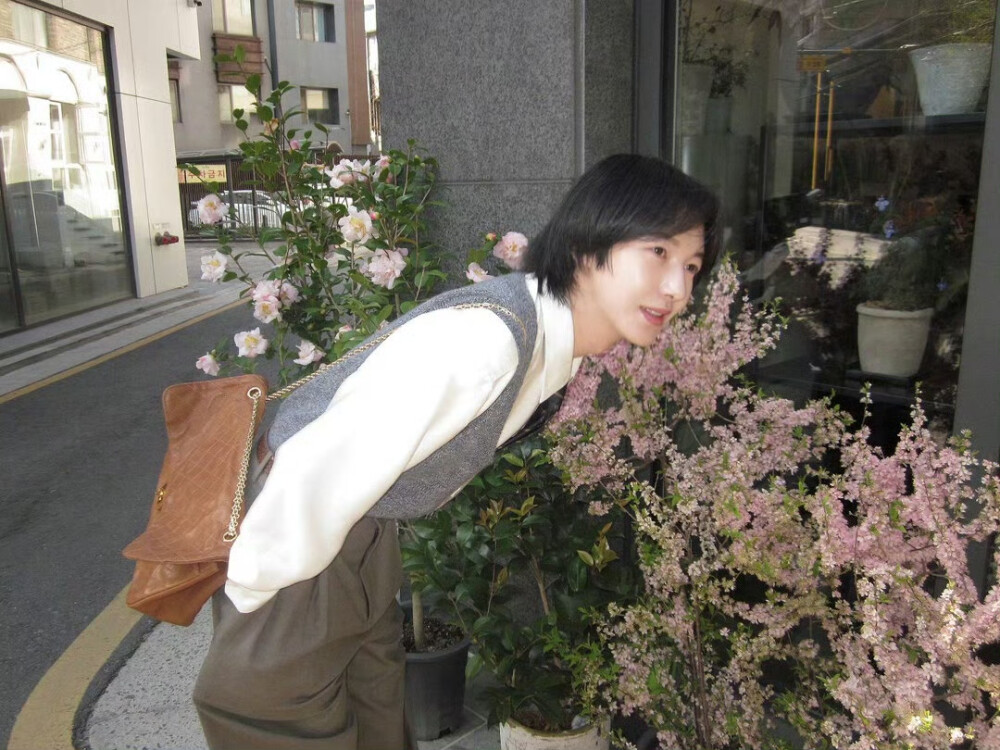 黄仁俊微博更新