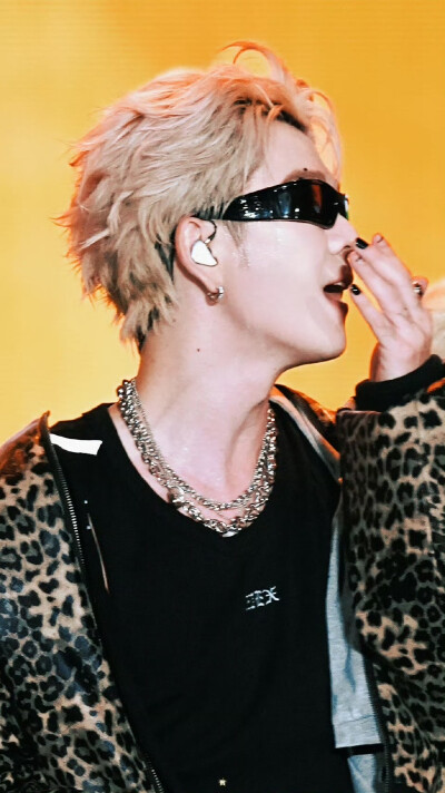 王栎鑫260411 深圳 青春限定派
