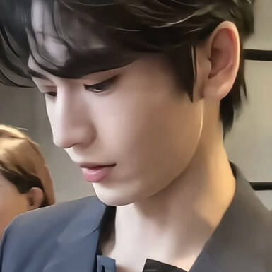 小赫