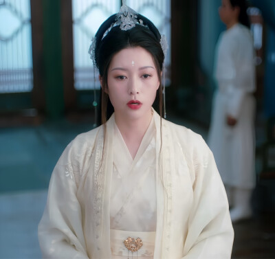 浮世仙衣不染尘