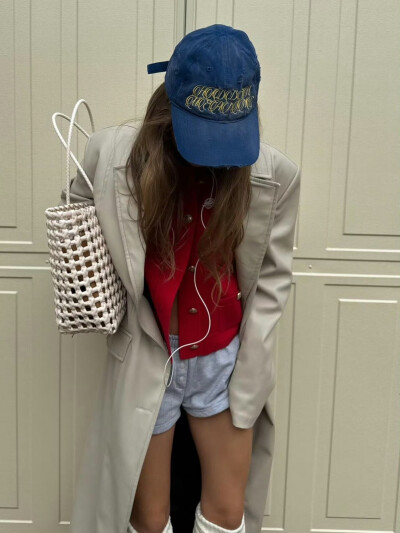 BY爱喝可乐的古娜小姐