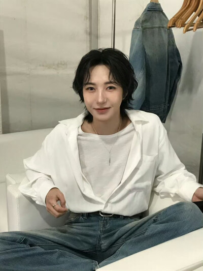 黄仁俊微博更新