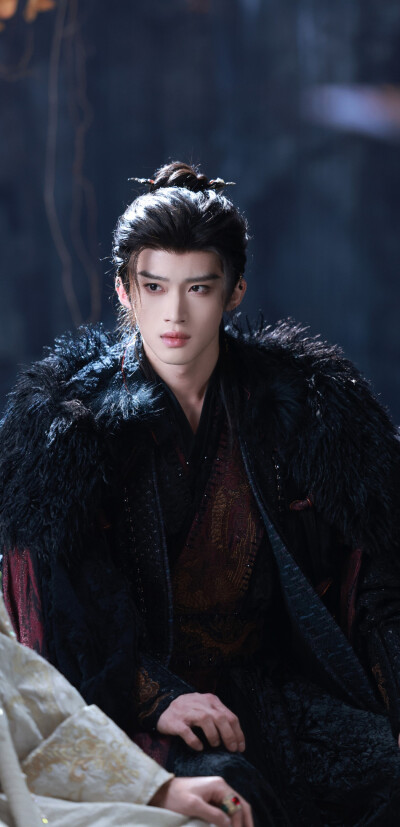 闫桉《月鳞绮纪》厉劫/源无获