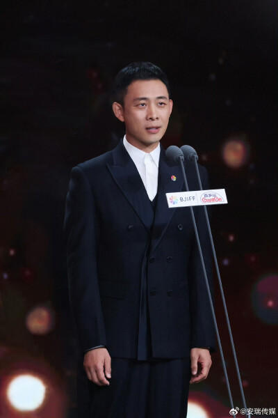 张译