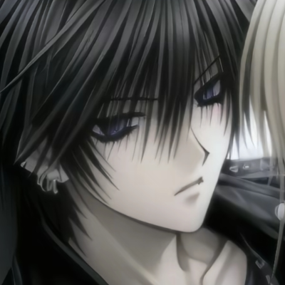 天真的环绕着爱的卿我，
兴奋之低迷 欢呼着送行