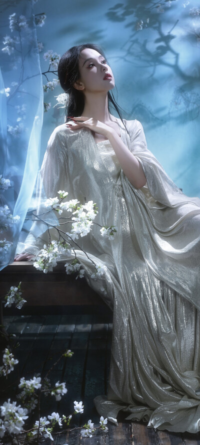 陈都灵《月鳞绮纪》雾妄言