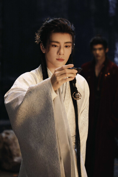 月鳞绮纪 曾舜晞∣武拾光