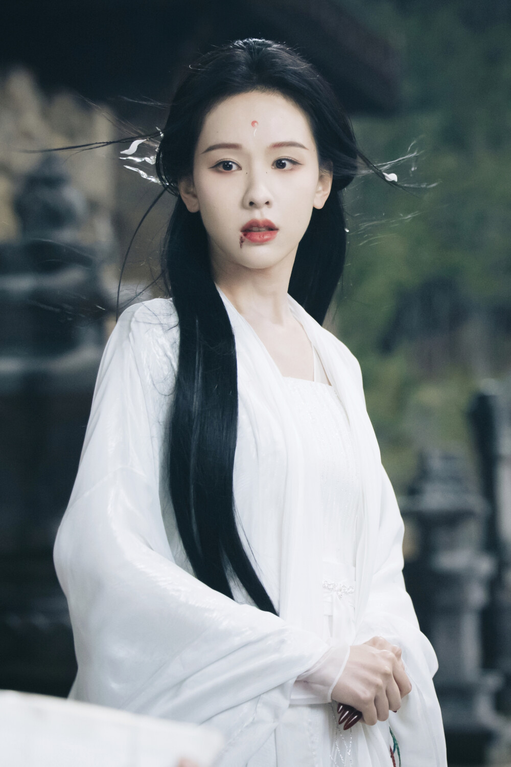 月鳞绮纪 陈都灵∣雾妄言