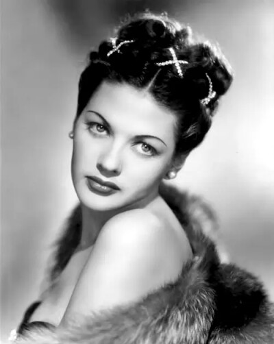 伊冯娜·德·卡洛