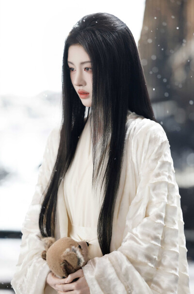 月鳞绮纪 鞠婧祎∣露芜衣