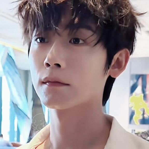 李卿