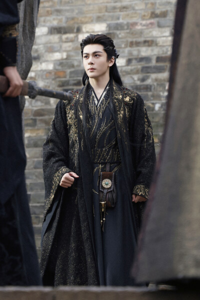 月鳞绮纪 曾舜晞∣武拾光