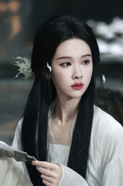 月鳞绮纪 陈都灵∣雾妄言