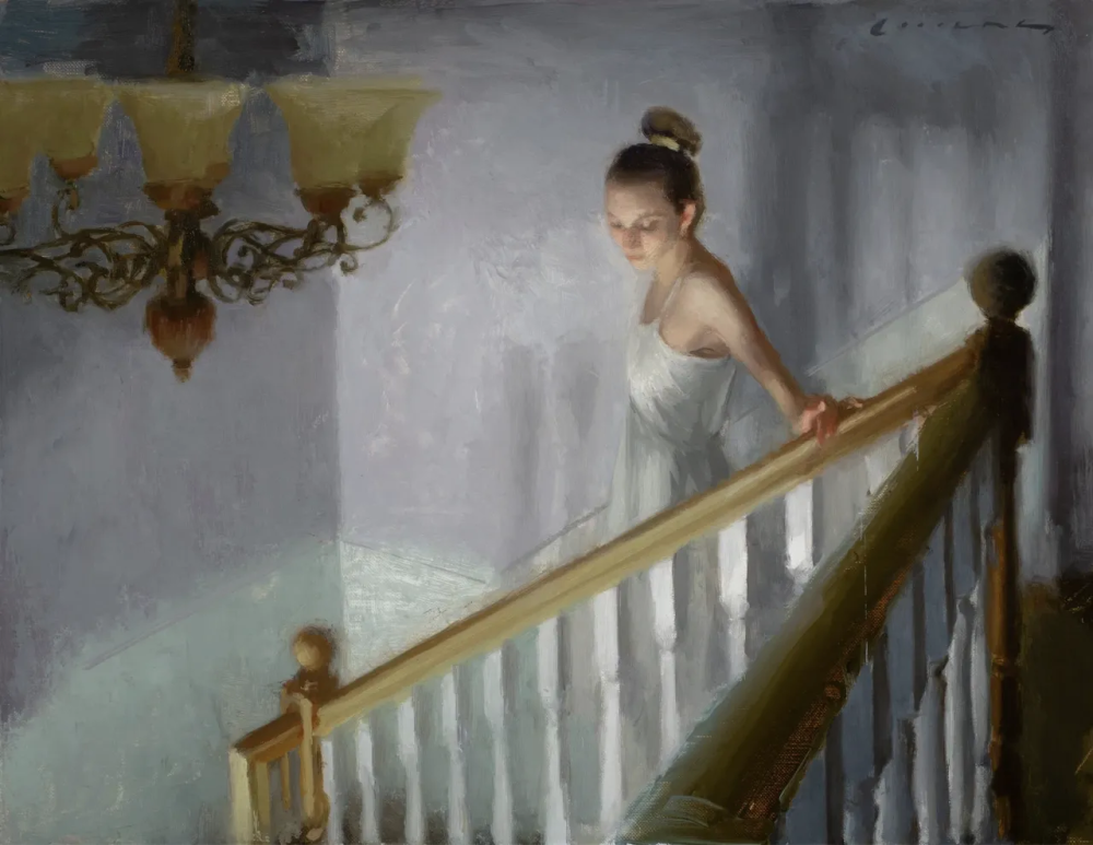 凯西·查尔兹是一位专注于肖像与具象绘画的当代写实主义艺术家。他的艺术之路起步于家乡的西北学院，在导师约翰·贾里佐的启蒙下燃起了对绘画的热情，之后他进入杨百翰大学攻读绘画学士学位，并接受了著名肖像画家威廉·惠特克的学徒训练。在成为全职画家之前，他曾有长达十年的平面设计师经历，这段职业背景或许也为他日后严谨而富有构成感的画面语言奠定了基础。