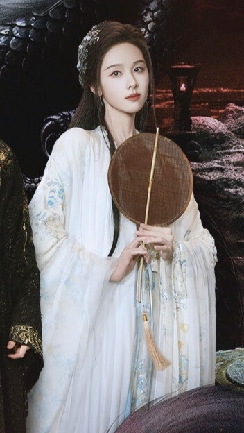 月鳞绮纪 陈都灵∣雾妄言