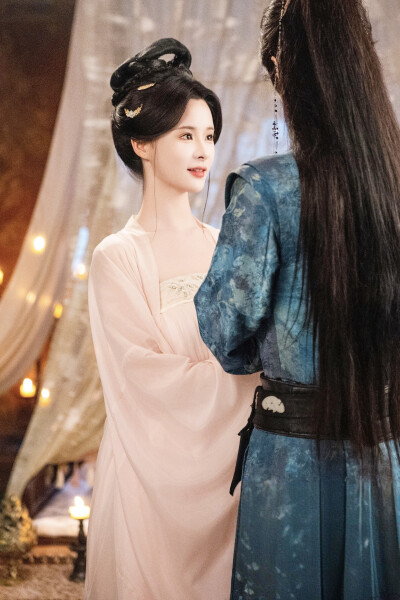 抱新郎 孟娜∣黄柳