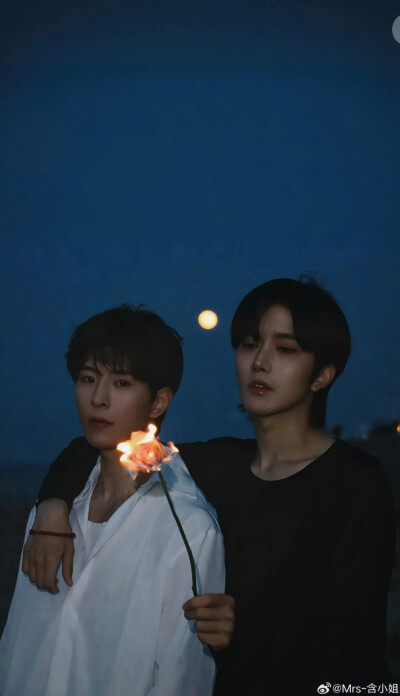 邱星