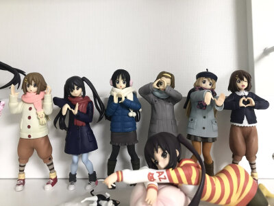 ᔦ ° ꒳ ° ᔨ ̖́-