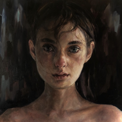 安娜丽莎·阿万奇尼是一位意大利的当代具象画家（1973）。她的作品主要为人物／肖像绘画，以油画材质见长。她以细腻而富有情感的肖像作品闻名，擅长通过光线、表情与色调的微妙变化揭示人物的内心世界。安娜丽莎的绘…