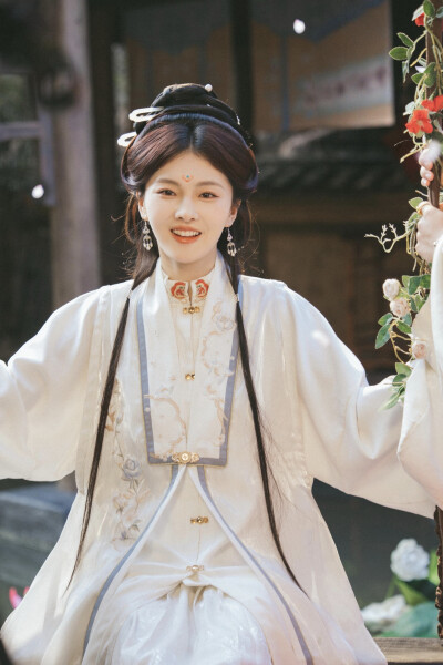 京阙折枝 孙芊浔∣江明棠