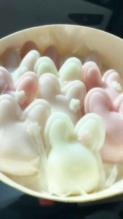 pinkgreen粉绿色美学
审美积累