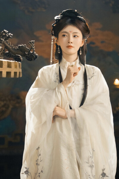 京阙折枝 孙芊浔∣江明棠