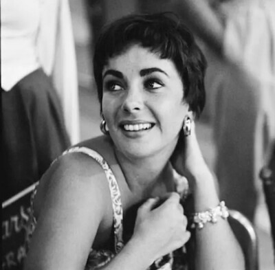 Elizabeth Taylor ​​​