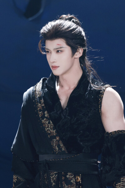 月鳞绮纪 闫桉∣厉劫