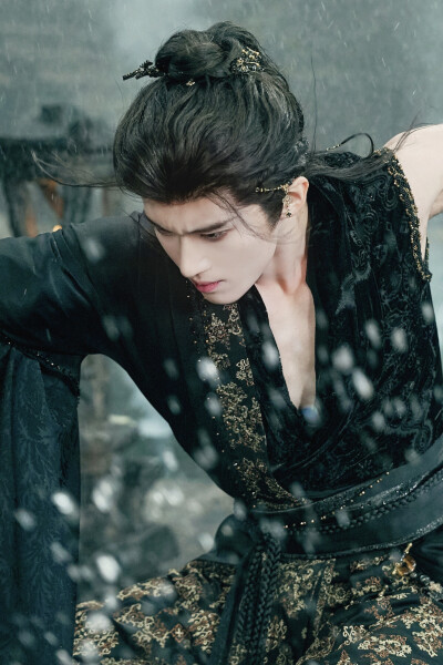 月鳞绮纪 闫桉∣厉劫