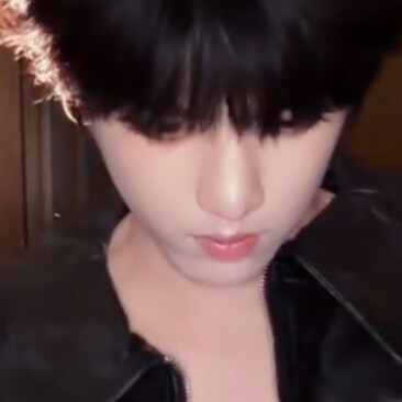 你这套衣服很眼熟啊