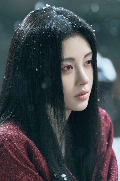 月鳞绮纪 鞠婧祎∣露芜衣