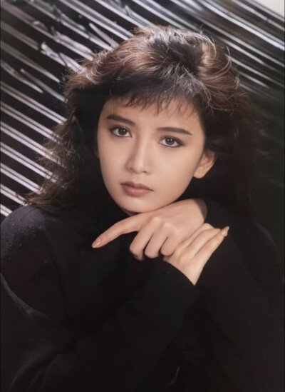 曾华倩