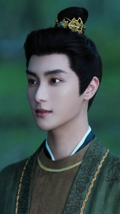 高鹤元《白日提灯》方先野