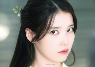 - 李知恩/成熙周 ​​​。